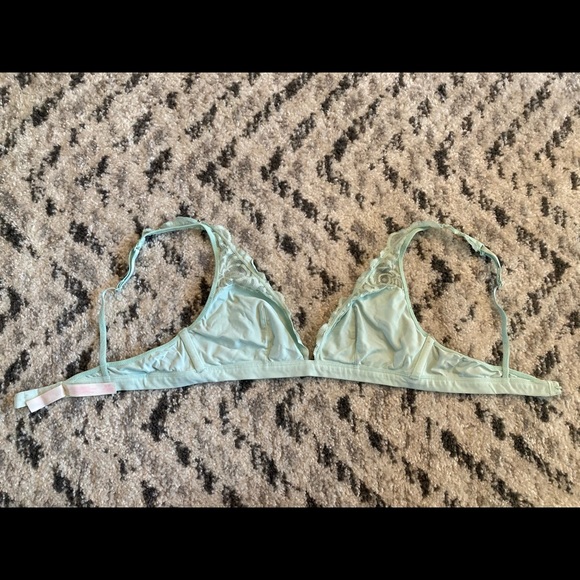 PINK lace bralette - Picture 3 of 3